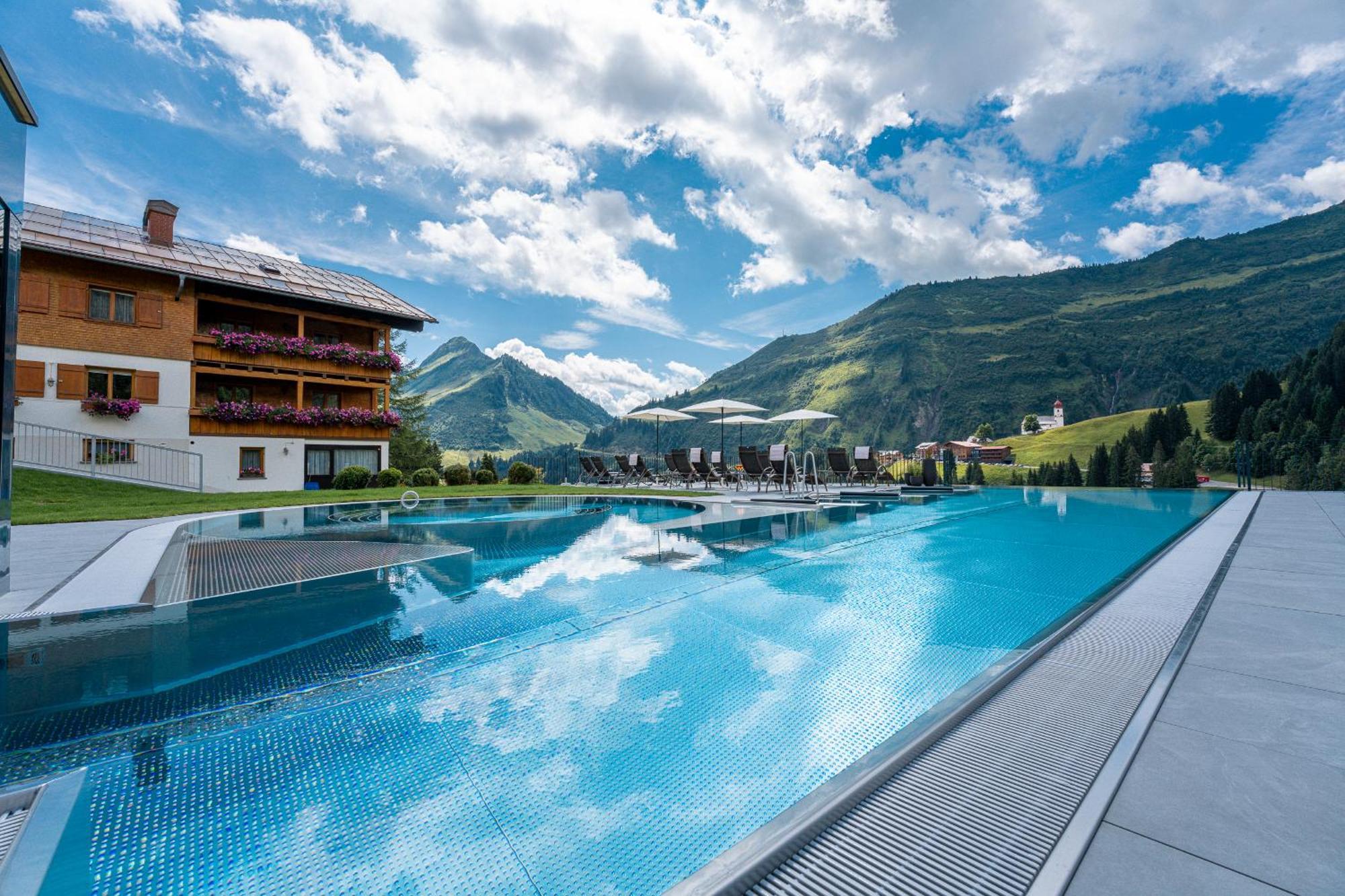 Hotel Alpenblume Damuels Exterior foto